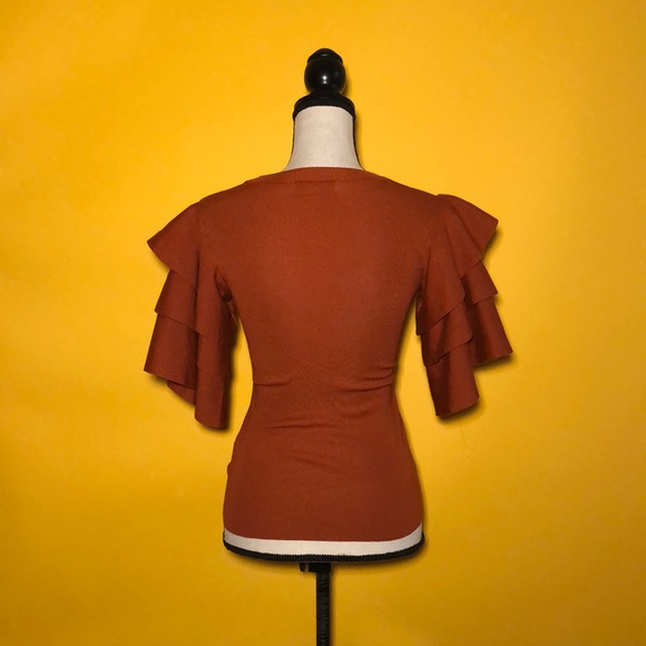 SettleDown  ruffle sleeve knit crew-neck sweater - Picture 3 of 7